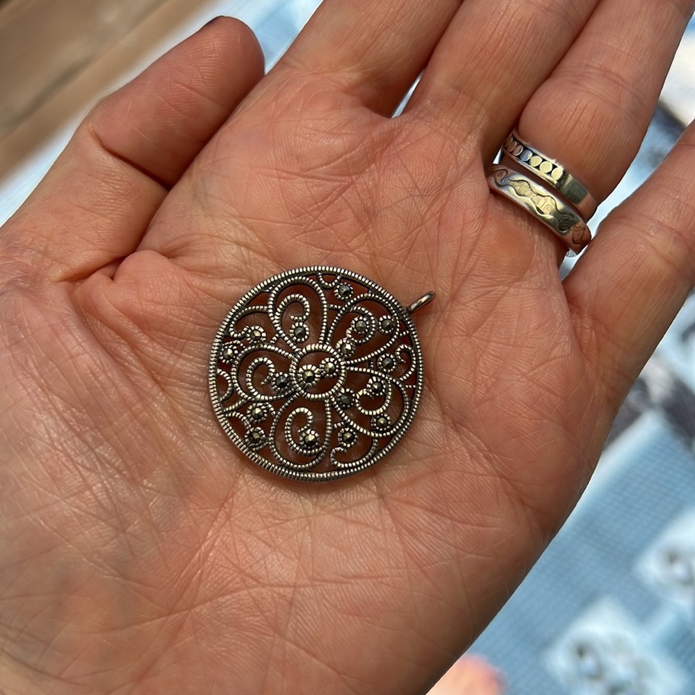 Vintage Silver & Marcasite Pendant - Picture 2 of 3